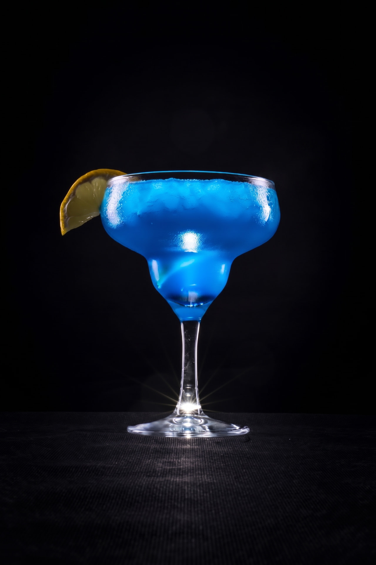 Cocktail rafraîchissant préparé par notre barman à domicile pour une réception de mariage